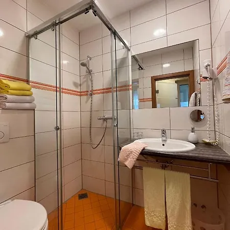 Rothsee Otel