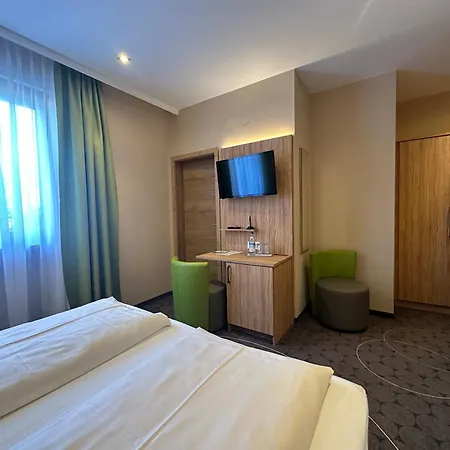 Hotel Rothsee 3*