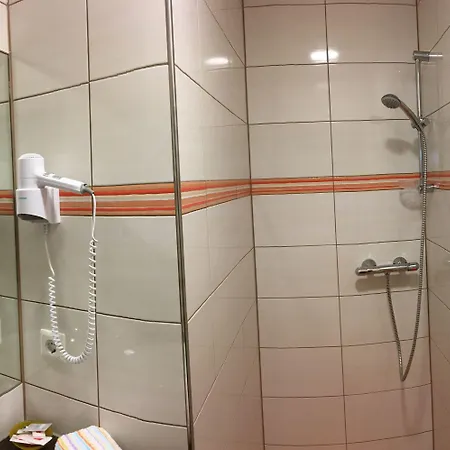Rothsee Otel