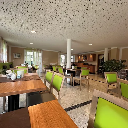Rothsee 3*