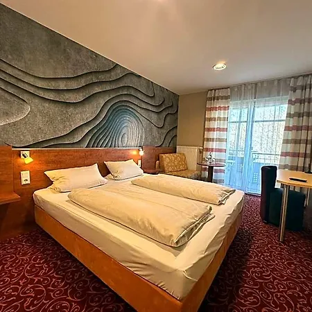 Rothsee 3*