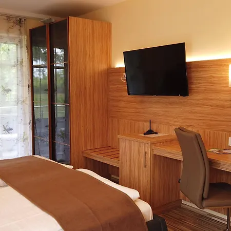 Otel Rothsee 3*